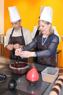 Atelier chocolat Sur Mesure entre amis COURSGROUP : Chocolaterie Renard à  Manthelan 37240 entre Tours Loches et Ste Maure
